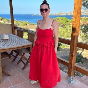 Meet your posher! All offers considered! Let’s get you into something new.